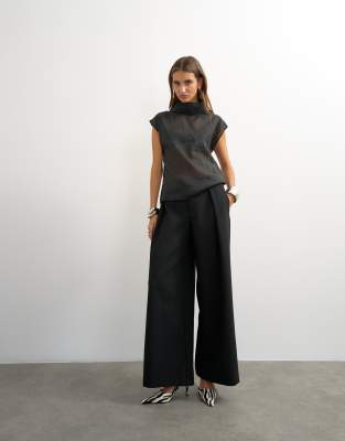 Topshop Tailored Pleat Detail Low Rise Wide Leg Pants In Black