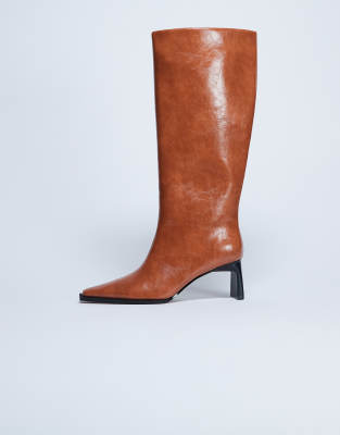 Topshop - Talia - Kniehohe Stiefel in Hellbraun mit kantiger Zehenpartie-Brown