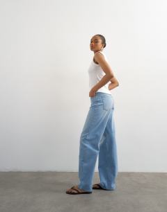 Model wearing Tall Barrel mid rise jean in bleach