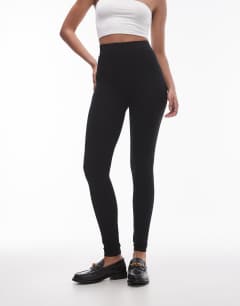 Model wearing Tall basic ankle length legging in black