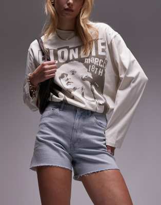 comfort stretch denim shorts in bleach-Blue