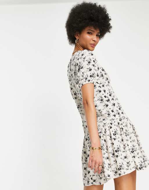 Topshop Tall - floral gathered tea dress in multi