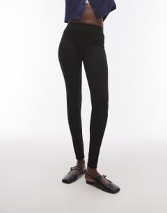 Model wearing Tall full length heavy weight legging in black