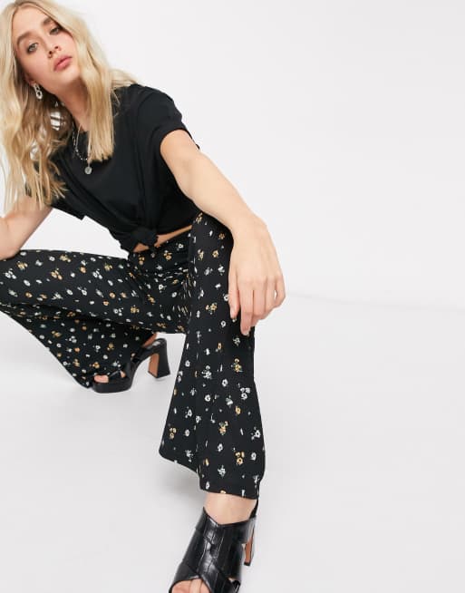 Topshop Tall – Geblümte Schlaghose, 3 von 4