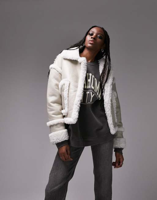 Topshop Tall - Hvid, cropped bilfrakke i imiteret lammeskind