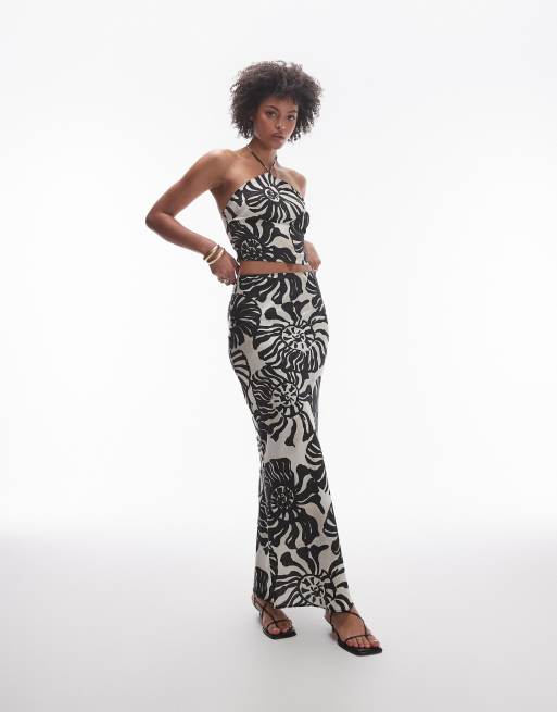 Topshop Tall - Jupe d'ensemble longue en satin coupé en biais avec imprimé fougère tacheté - Noir et blanc