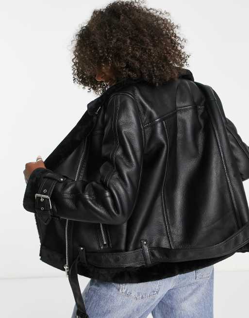 Topshop Tall – Kunstleder-Motorradjacke in Schwarz mit Besatz in Lammfell-Optik, 2 von 4