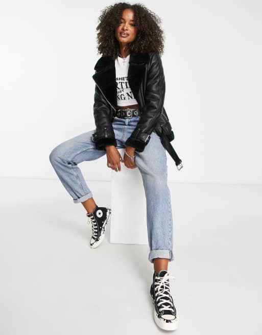 Topshop Tall – Kunstleder-Motorradjacke in Schwarz mit Besatz in Lammfell-Optik, 4 von 4