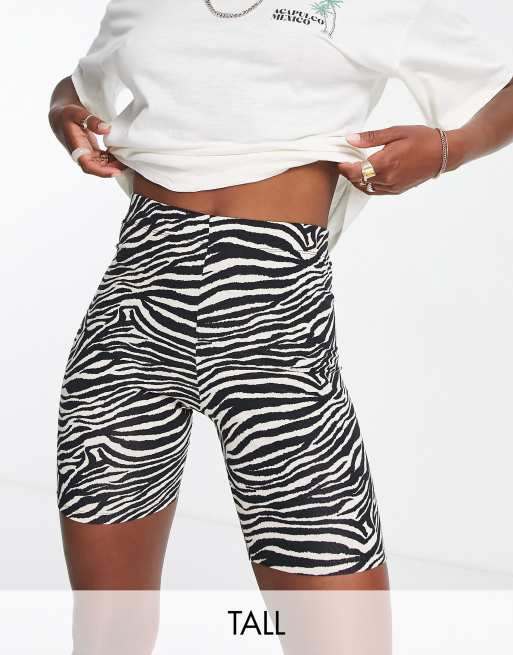 Topshop Tall – Legging-Shorts mit Zebramuster in Schwarz-Weiß