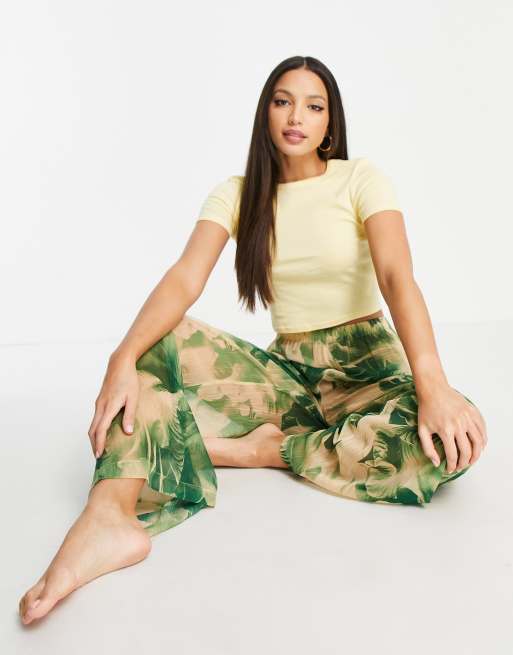 Topshop Tall - Multifarvede strandbukser med palmeprint i chiffon - Del af sæt, 3 af 4