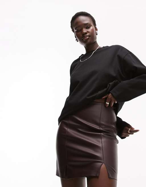 Topshop Tall - Okseblodsfarvet mininederdel med læderlook og slidsdetalje