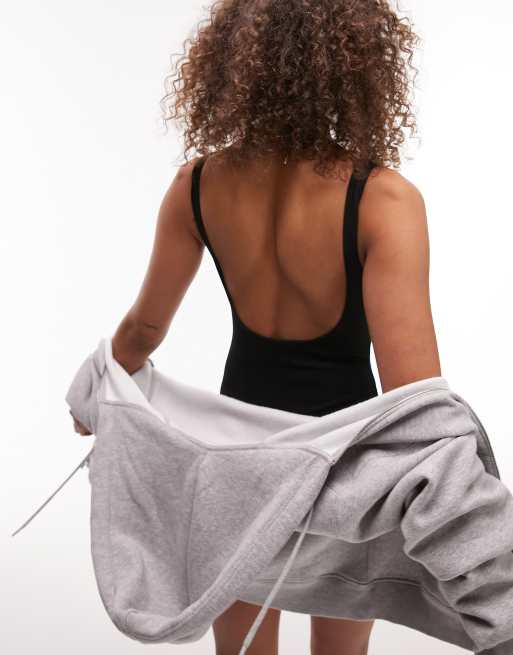 Topshop Tall - Ribstrikket badedragt med dyb, rund ryg i sort, 2 af 4