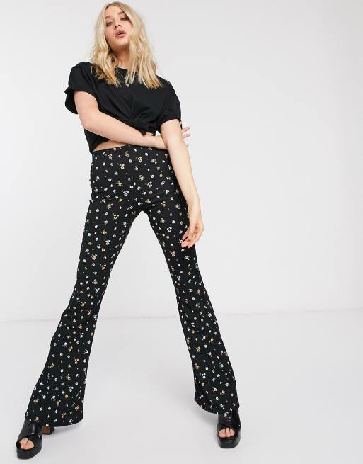 Topshop Tall – Småblommiga utsvängda byxor, 4 av 4