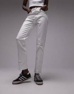 Straight jeans in white