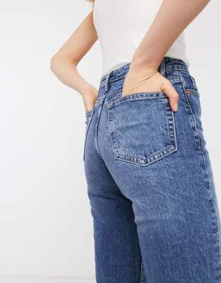 mid wash straight leg jeans