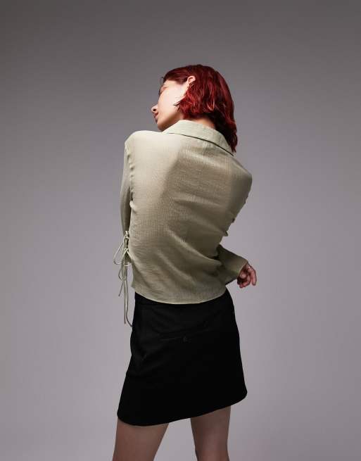 Topshop Tall – Wickeloberteil in Khaki mit Knopfleiste vorne, 3 von 4