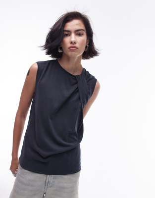 Topshop - Tanktop aus superweichem Cupro in Schiefergrau mit verdrehtem Detail