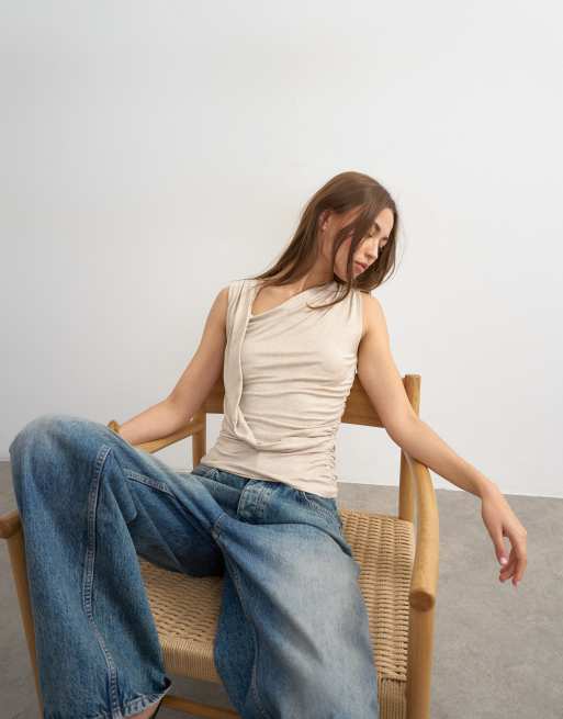 Topshop – Tanktop in Hellbeige mit gewickelter Vorderseite und Drapierung, 2 von 4