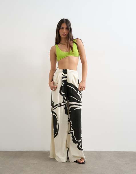 Topshop - Tara - Limegrøn bikinitop med dyb rund hals - view 1