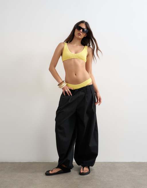 Topshop - Tara - Top bikini giallo stropicciato con scollo rotondo, 2 di 4