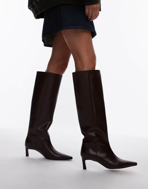 Topshop – Taz – Kniehohe Stiefel aus hochwertigem Leder in Burgunderrot mit Absatz