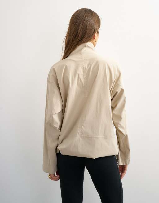 Topshop technisches Jersey-Tracktop mit Stehkragen in Stone, 4 von 4