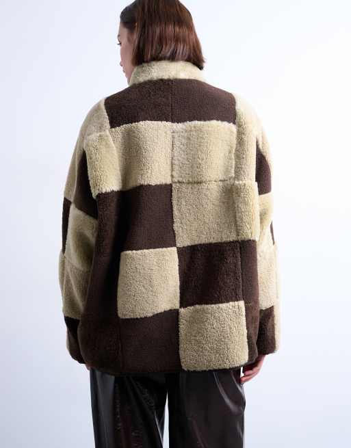 Topshop teddy checkerboard fleece jacket with quilted lining in brown and cream, 4 of 4