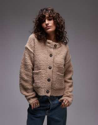 Topshop - Teddyfell-Strickjacke in Camel mit Taschen und Rundhalsausschnitt-Brown