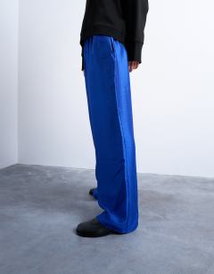 Model wearing Textured satin straight leg drawcord trouser in mid blue