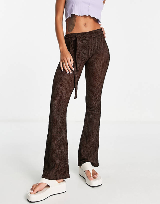 Topshop - textured tie front flare trouser in chocolate