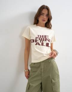Model wearing The point of it all graphic tee in buttermilk