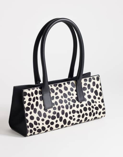 Topshop Tiana sac cabas bowling en cuir véritable à poils, imprimé dalmatien, 3 de 4