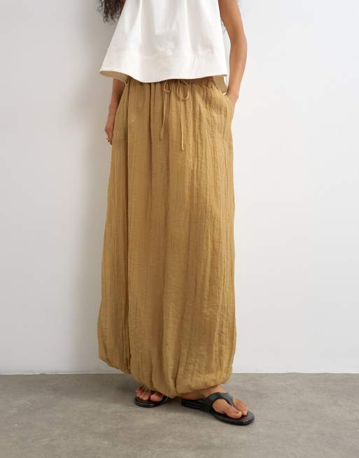 Topshop tie detail crinkle bubble hem maxi skirt in camel, 3 of 5
