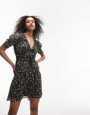 Topshop Tie Front Gathered Tea Dress In Mono Floral Print-multi