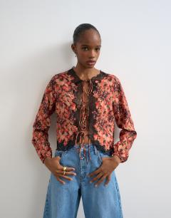 Tie front lace detail blouse in floral print