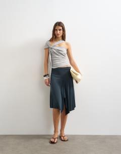Model wearing Tie strap knot detail tank in grey marl