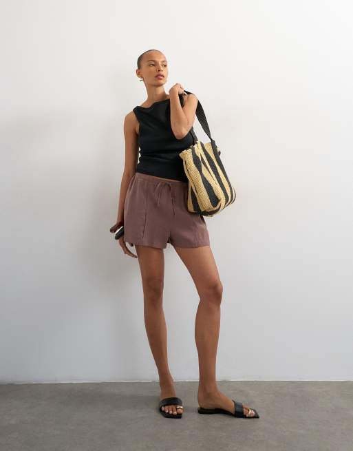 Topshop tie waist seam detail shorts in chocolate, 2 of 5