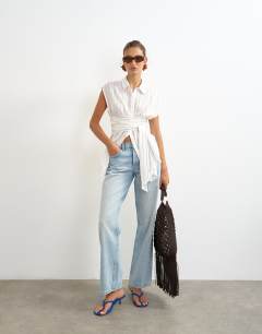 Tie waist sleeveless shirt in white stripe