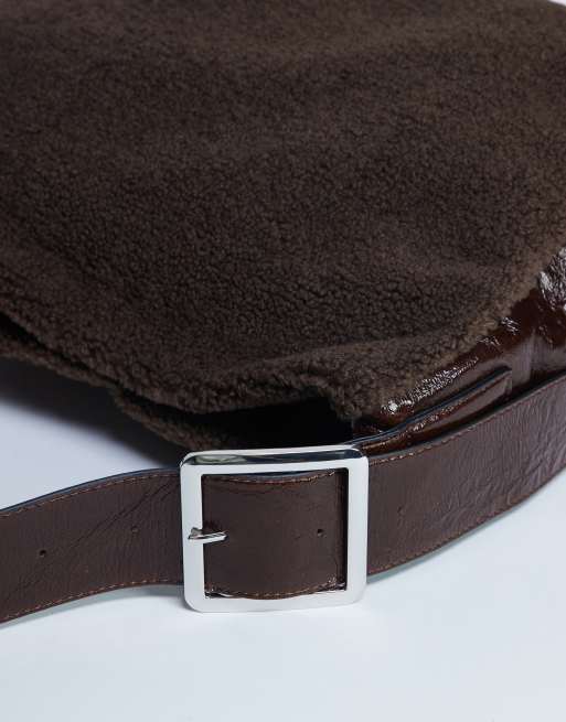 Topshop Tish shearling tote bag with contrast strap in chocolate