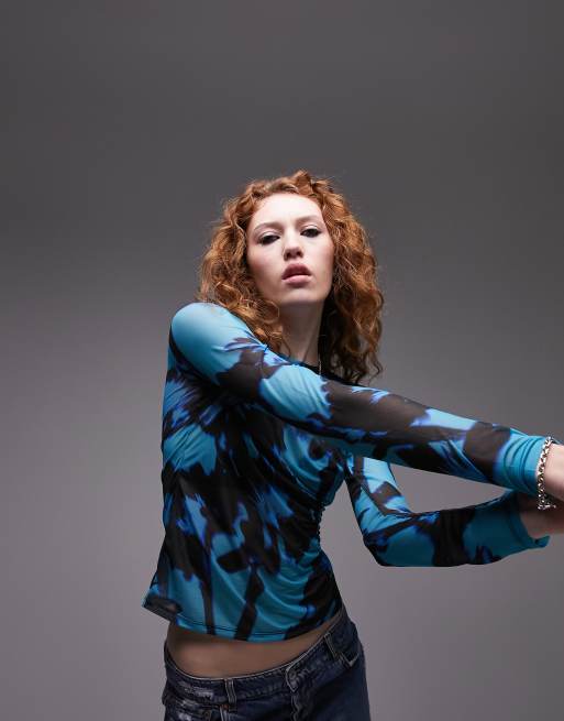 Topshop - Top a maniche lunghe in rete blu con fiori grunge