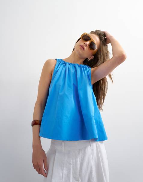 Topshop - Top a trapezio allacciato sul retro blu - view 1