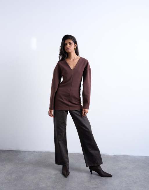 Topshop - Top a tunica in tessuto interlock color cioccolato con scollo a V e maniche voluminose, 4 di 4