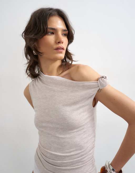 Topshop - Top color avena drapeado con diseño de doble capa