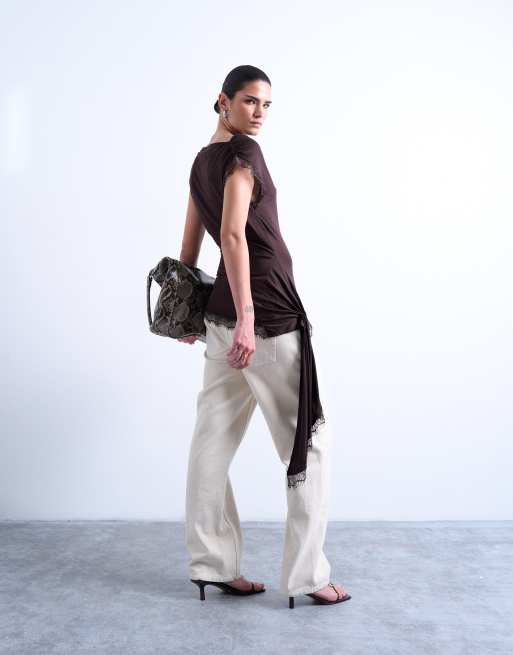 Topshop - Top color cioccolato con scollo ad anello e finiture in pizzo