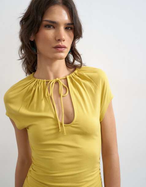 Topshop - Top color ocre con detalle de abertura - view 1
