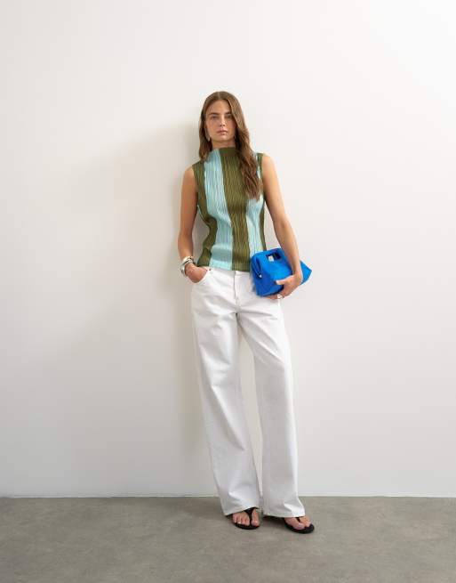Topshop - top de canalé plisado a rayas con cuello alto en verde, 2 de 4