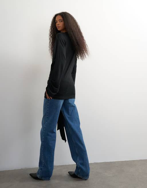 Topshop top de manga larga con lazada delantera en negro, 3 de 4