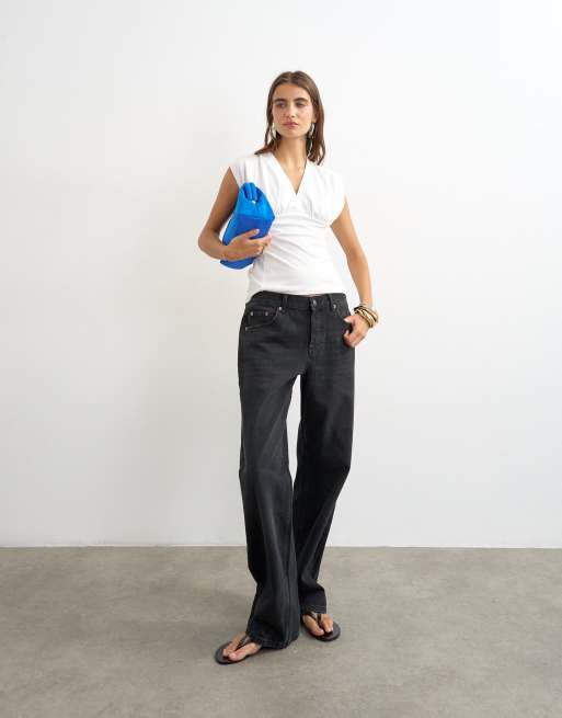 Topshop - top estructurado con cuello de pico en crudo, 2 de 4