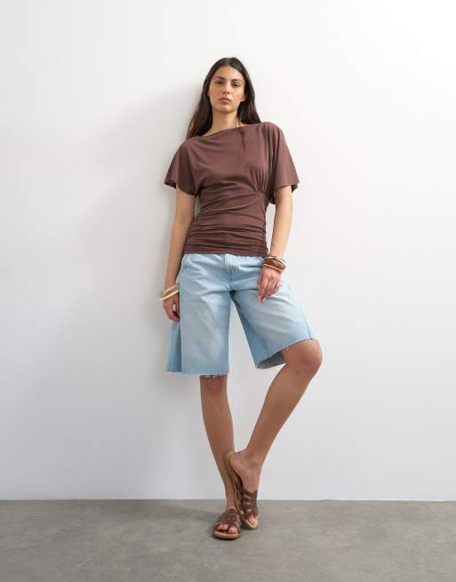 Topshop - Top in cupro marrone con arricciatura sul lato, 2 di 4
