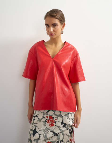 Topshop top in pelle sintetica con scollo a V profondo rosso - view 1